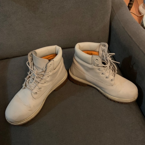 Timberland Off White Boots size 6.5 - Picture 2 of 11
